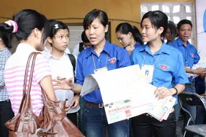 6.000 sinh viên thi tuyển chương trình Tiếp sức mùa thi 2013