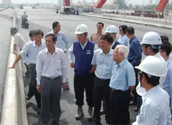 Khẩn trương hoàn thành đường Tân Sơn Nhất - Bình Lợi 