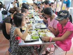 Tấm lòng với học sinh vùng đất khó