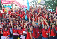 30.000 học sinh tham gia Chiến dịch tình nguyện Hoa phượng đỏ 2013