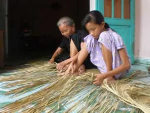 Day dứt làng nghề briPhần 2: Những “cái tâm” sống mãi với làng nghề/i