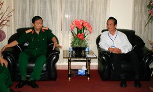 Lãnh đạo Bộ Tư lệnh Quân khu 7 thăm và chúc mừng Đài TNND TP.HCM