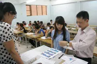 Đề thi có tính phân loại cao, TS nên chọn làm từ câu dễ đến khó
