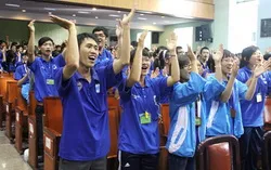 Đại học Kinh tế TP.HCM ra quân chiến dịch Mùa hè xanh năm 2013