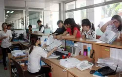 Ngày đầu làm thủ tục thi ĐH-CĐ đợt 2: Tỷ lệ thí sinh làm thủ tục giảm