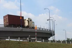 Giám sát công tác bảo đảm ATGT ở Khu Quản lý giao thông đô thị 2