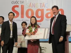 Nguyễn Xuân Hiếu giành giải nhất sáng tác Slogan kỷ niệm 40 năm thiết lập quan hệ ngoại giao VN-Úc