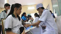 Chiến sĩ tình nguyện Mùa hè xanh hành động vì trẻ em”