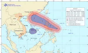 Cảnh báo cơn bão số 7 Utor và áp thấp nhiệt đới trên biển Đông