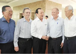 Xây dựng chính quyền đô thị cần chú trọng đến yếu tố con người