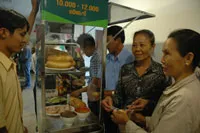 Thoát nghèo bền vững từ dự án “Xe bánh mì cộng đồng