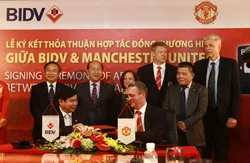 Ngân hàng BIDV tổ chức giải bóng đá đường phố mang thương hiệu BIDV- Manchester United