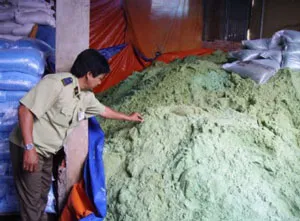 Báo động vấn nạn sản xuất kinh doanh phân bón giả