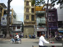 Hội đồng Nhân dân TP.HCM làm việc với lãnh đạo quận 10 về giữ gìn mỹ quan đô thị trên địa bàn