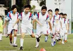 TPHCM triển khai dự án bóng đá học đường