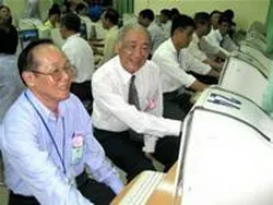 Tin học cho người cao tuổi
