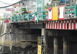 Phương án phân luồng giao thông phục vụ xây mới một số cầu trên địa bàn thành phố