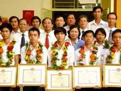 Quận 4: Hơn 5.000 hộ gia đình đăng ký tham gia xây dựng Gia đình hiếu học