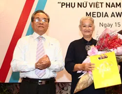 Cuộc thi Phụ nữ Việt Nam qua lăng kính nhà báo