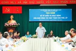 Cần có chế độ lương, thưởng để khích lệ cán bộ Mặt trận khu phố, ấp