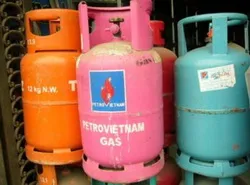 Tháng 11/2013: Giá gas tăng 18.000 đồng lên mức 408.000 đ/bình 12kg