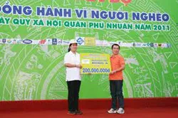 TPHCM: Vận động được hơn 108 tỉ đồng cho Quỹ Vì người nghèo năm 2013