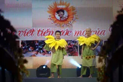 Đêm giao lưu Viết tiếp ước mơ của Thúy”