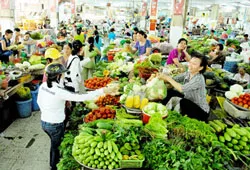 Phấn đấu đạt tốc độ tăng trưởng kinh tế bình quân 2 năm 2014 - 2015 khoảng 6%năm