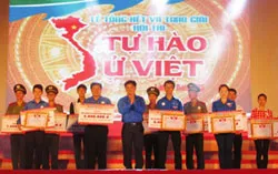 Tổng kết trao giải hội thi “Tự hào Sử Việt” lần thứ I năm 2013