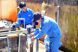 Bàn giao công trình hệ thống máy lọc nước sạch cho thiếu nhi huyện Bình Chánh