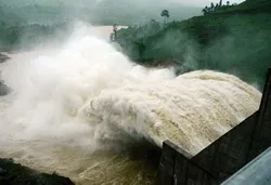 Bình luận: Thủy điện đang góp phần gây lũ lụt