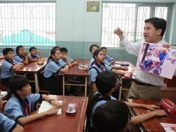 Bình luận: Nhà giáo thời hội nhập cần phải dấn thân hơn nữa