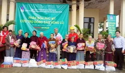 Tổng Công ty Phân bón và Hóa chất Dầu khí cứu trợ khẩn cấp cho đồng bào bị lũ ở các tỉnh miền Trung