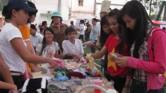 Tin TPHCM ngày 02/12/2013: Hội trại “Một thế giới cho tất cả” 1