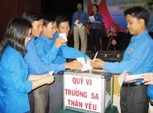Trên 1 tỷ đồng đóng góp cho Quỹ Vì Trường Sa thân yêu - Vì tuyến đầu Tổ quốc năm 2013