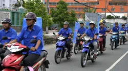 Đa dạng các hình thức tuyên truyền pháp luật về ATGT ở quận 1