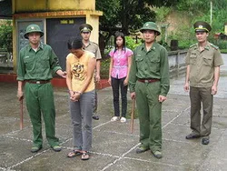 iTội phạm mua bán người - hành trình tội ác - /iBài 2: Phòng chống tội phạm mua bán người-Cần nỗ lực từ nhiều phía