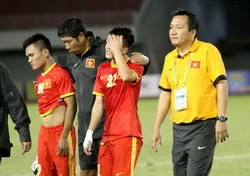 VĐHN: Bóng đá Việt Nam cần dũng cảm xây lại từ móng