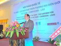 Phát triển thương mại biên giới Việt Nam - Lào - Campuchia
