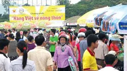 Phiên chợ hàng Việt về nông thôn tại Chợ Mới - An Giang: Mở đầu chuỗi hoạt động của chương trình hàng Việt về nông thôn năm 2014
