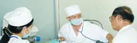 Phó bí thư thường trưc Thành ủy TPHCM chúc tết Bệnh viên Quân dân Miền Đông