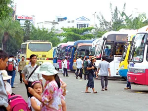 Nhộn nhịp dịch vụ vận tải dịp Tết