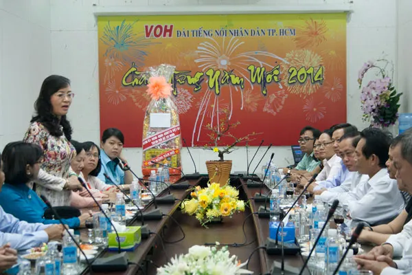 Chủ tịch HĐND TPHCM Nguyễn Thị Quyết Tâm thăm và chúc Tết Đài TNND TPHCM 1