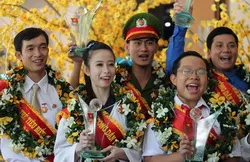 Đảng viên trẻ TPHCM: Góp Xuân cho đời