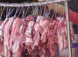 Huyện Hóc Môn chỉ đạo xử lý nghiêm tình trạng sử dụng hàn the để ướp thịt heo