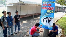 Gần 30.000 học sinh tham gia Ngày hội tư vấn Tuyển sinh hướng nghiệp 2014