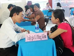 Gần 3.000 trường hợp công nhân lao động được hỗ trợ tư vấn về pháp luật