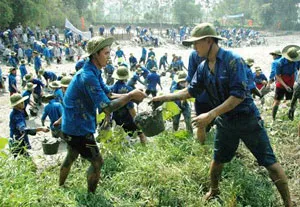 Tuổi trẻ TPHCM sôi nổi ngày thứ Bảy tình nguyện