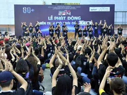 Tuổi trẻ TPHCM đạp xe tuyên truyền Giờ Trái đất 2014