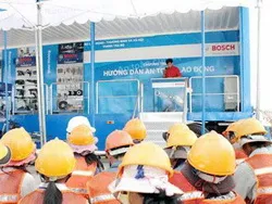 VĐHN: Đừng học sự an toàn qua tai nạn